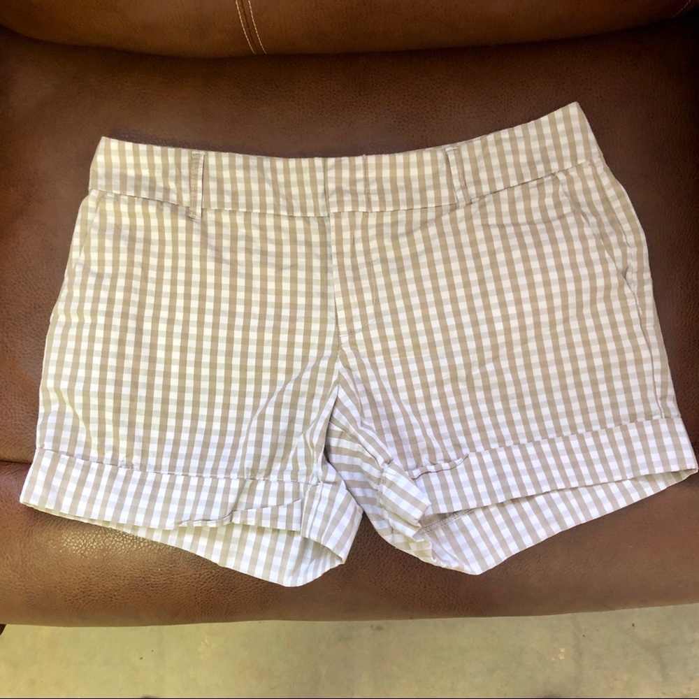 Tommy Hilfiger Women’s Tan & White Gingham Shorts